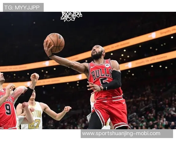 西蒙斯与普理查德联手发威半场三分雨助力球队28分狂潮